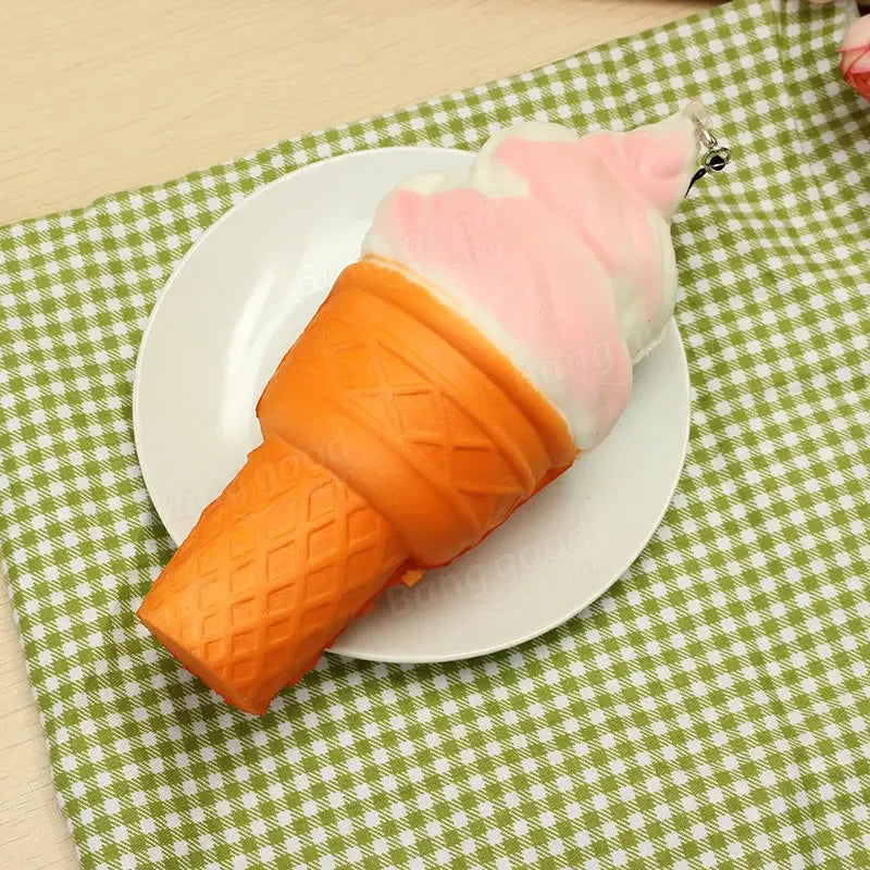 1pcs New Ice Cream Cone 17cm Slow Rising Soft Collection Decor Gift Phone Bag Strap Pendant Squishy Jumbo Toy Accessories Random