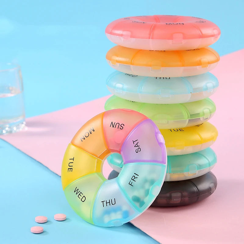 1PC Multicolor Round Pill Box Plastic 7 Days Weekly Pill Candy Box Portable Storage Pill Holder Travel Organizer Pill Container