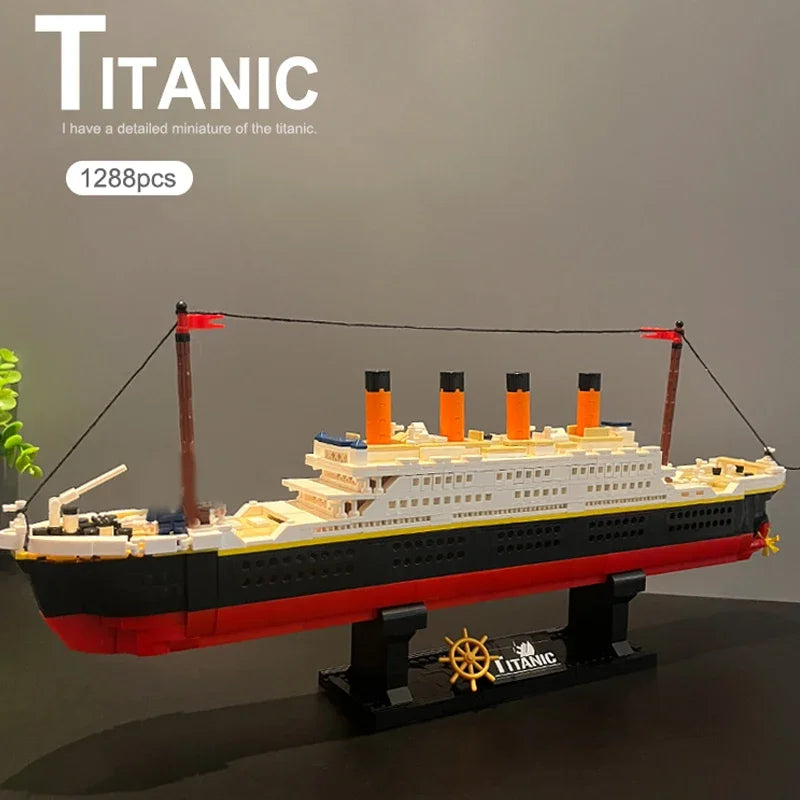 1288PCS 3D Titanic RMS Cruise Boat Ship Romance Building Blocks Assemble Bricks Educational Model Toys Gifts For Kids Boyfriend