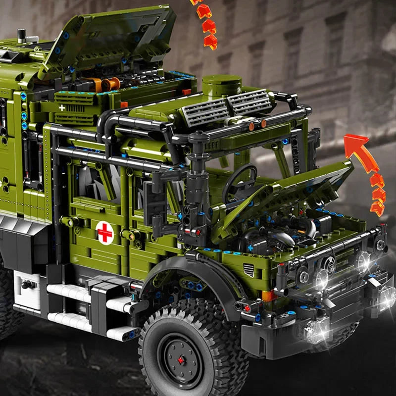 3850Pcs Technical Military Off-Road Ambulance Car Model Building Blocks City Army Rescue Vehicle MOC Bricks Toys Kids Adult Gift