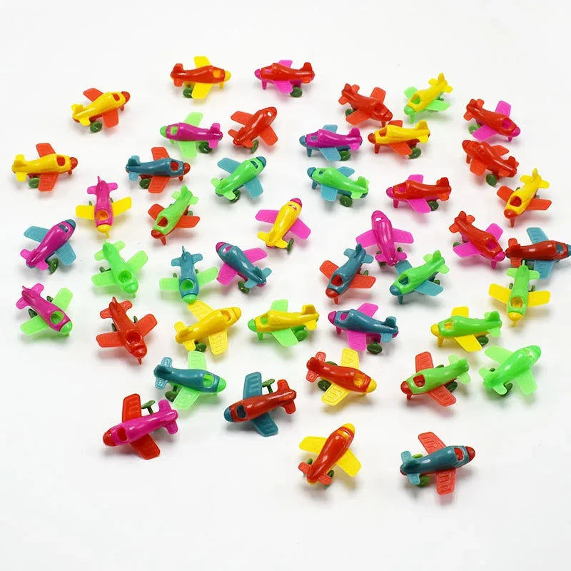 50pcs/lot Mini Plastic Small Airplane Glider Model Children Kids Twist Egg toy Pocket Toy Outdoor Party Toys Random Color